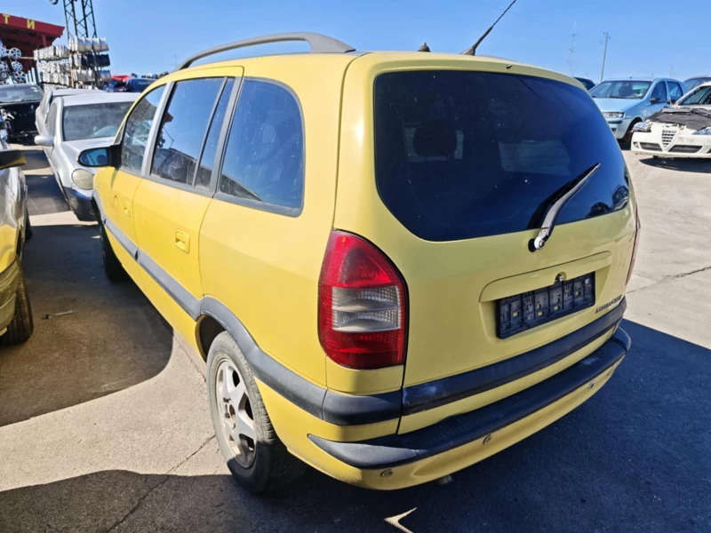 Opel Zafira 2.0 DTI, снимка 4 - Автомобили и джипове - 51532392