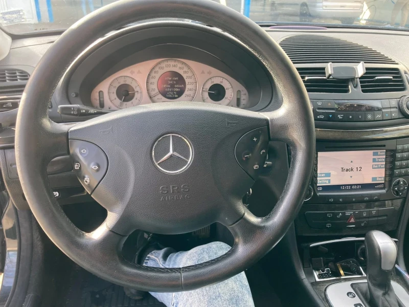 Mercedes-Benz E 270 2, 7 cdi 177 к.с, снимка 10 - Автомобили и джипове - 52419573
