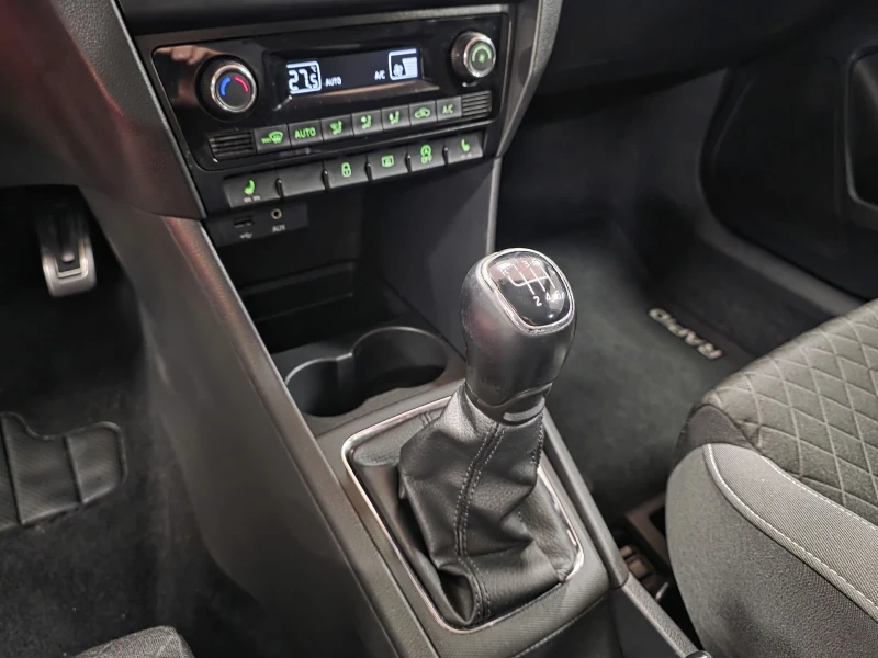 Skoda Rapid Liftback | Model 2017 | 1.0TSI 110 6M, снимка 11 - Автомобили и джипове - 53157421