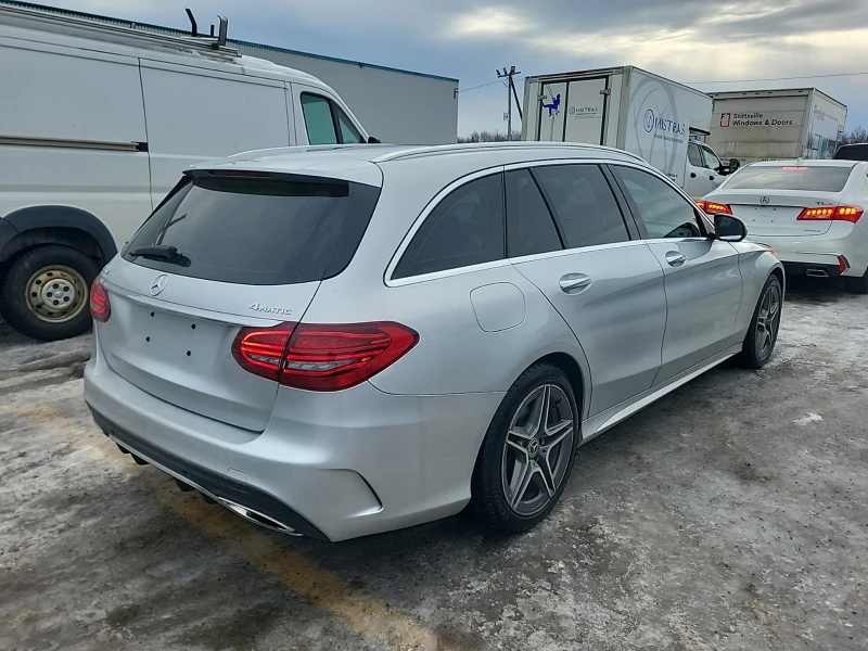 Mercedes-Benz C 300, снимка 3 - Автомобили и джипове - 53211592