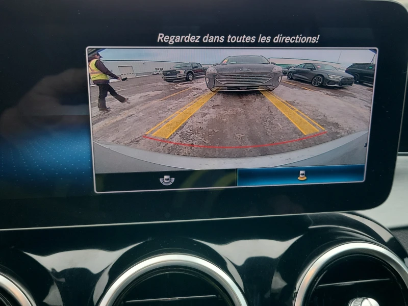 Mercedes-Benz C 300, снимка 10 - Автомобили и джипове - 53211592