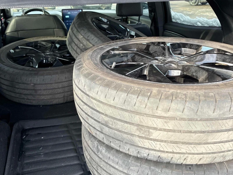 Ford Mustang Mach-E, снимка 12 - Автомобили и джипове - 53574298