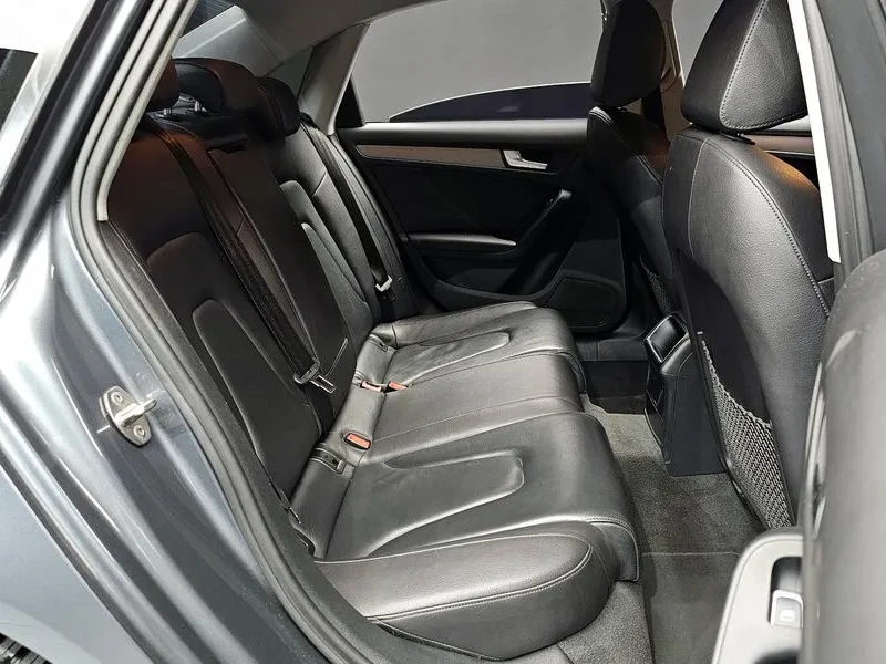 Audi A4, снимка 12 - Автомобили и джипове - 52490192