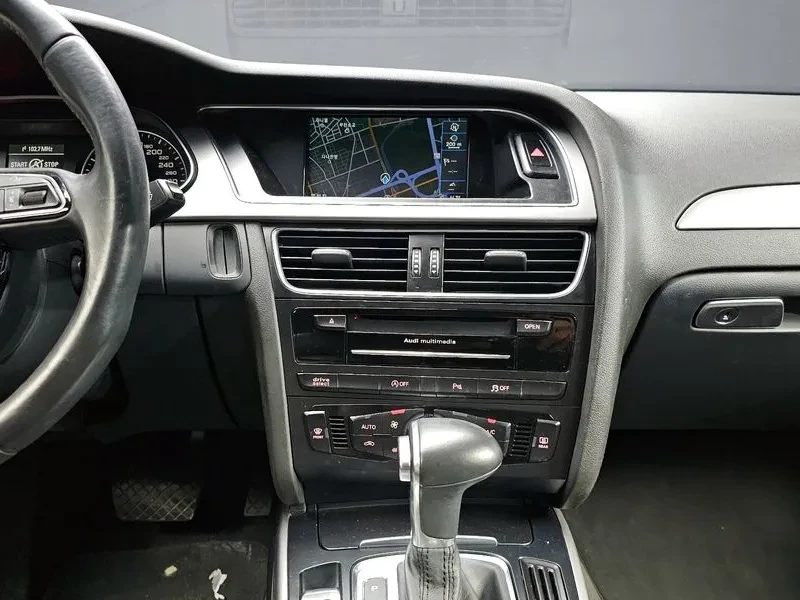 Audi A4, снимка 14 - Автомобили и джипове - 52490192