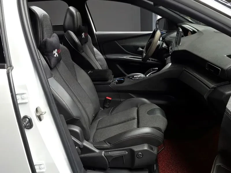 Peugeot 3008 1.6 BlueHDI, снимка 11 - Автомобили и джипове - 54298732