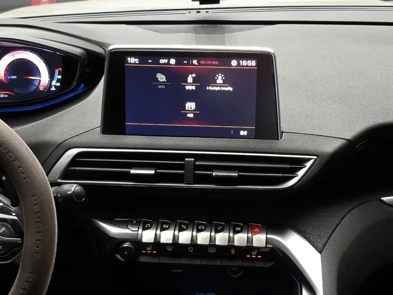 Peugeot 3008 1.6 BlueHDI, снимка 14 - Автомобили и джипове - 54298732