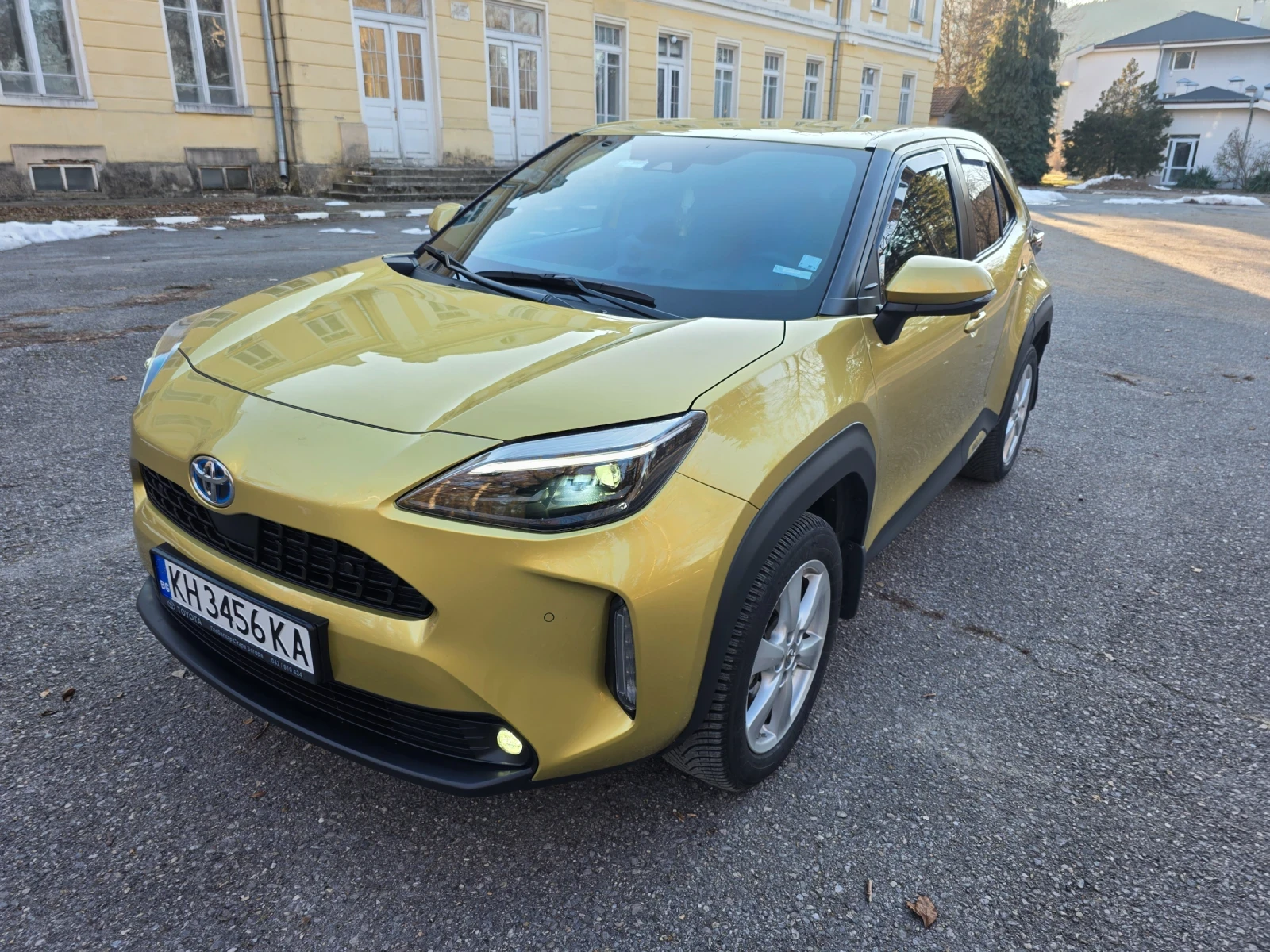 Toyota Yaris Cross Yaris Cross 1, 5 HB CHIC AWD - изображение 2