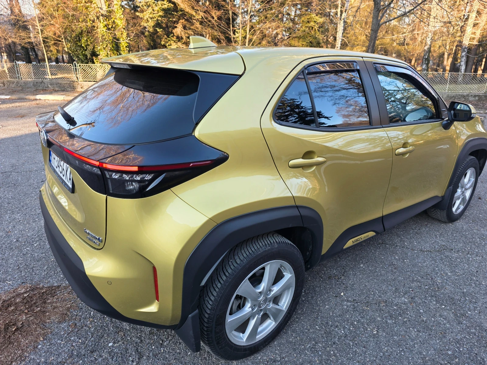 Toyota Yaris Cross Yaris Cross 1, 5 HB CHIC AWD - изображение 6
