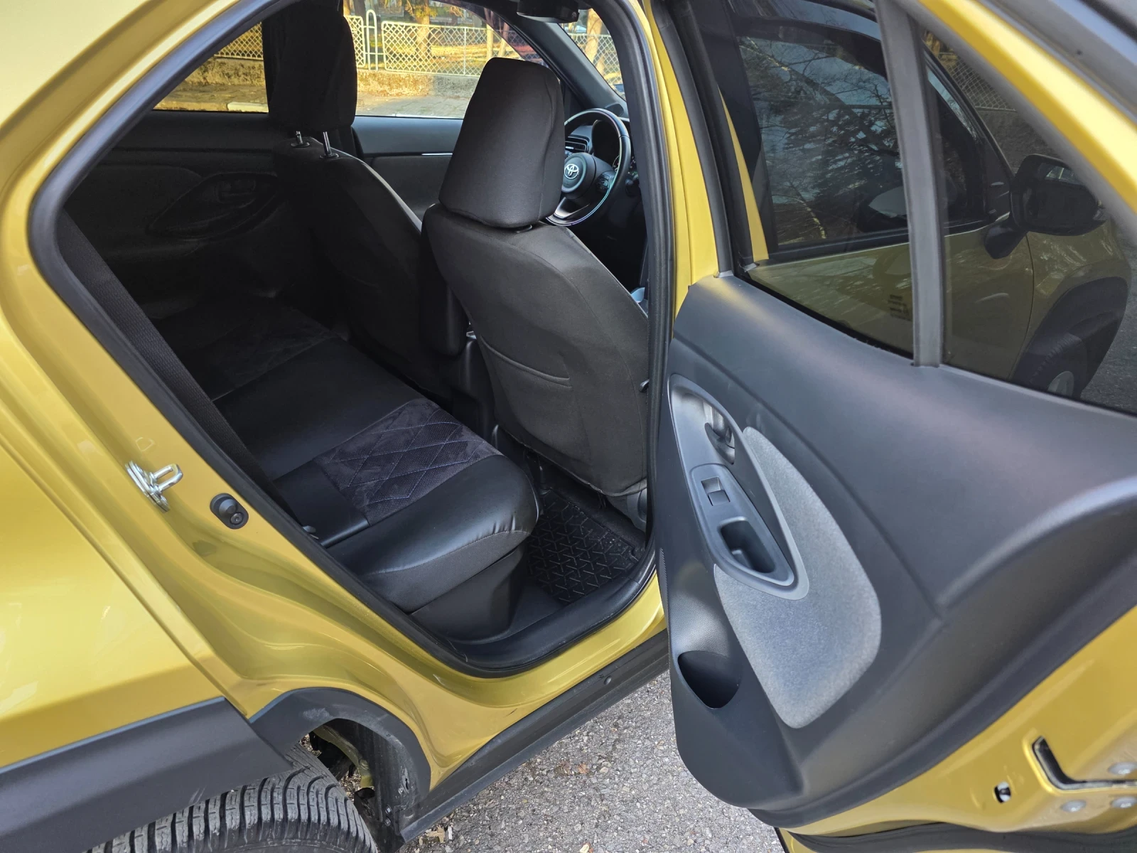 Toyota Yaris Cross Yaris Cross 1, 5 HB CHIC AWD - изображение 9