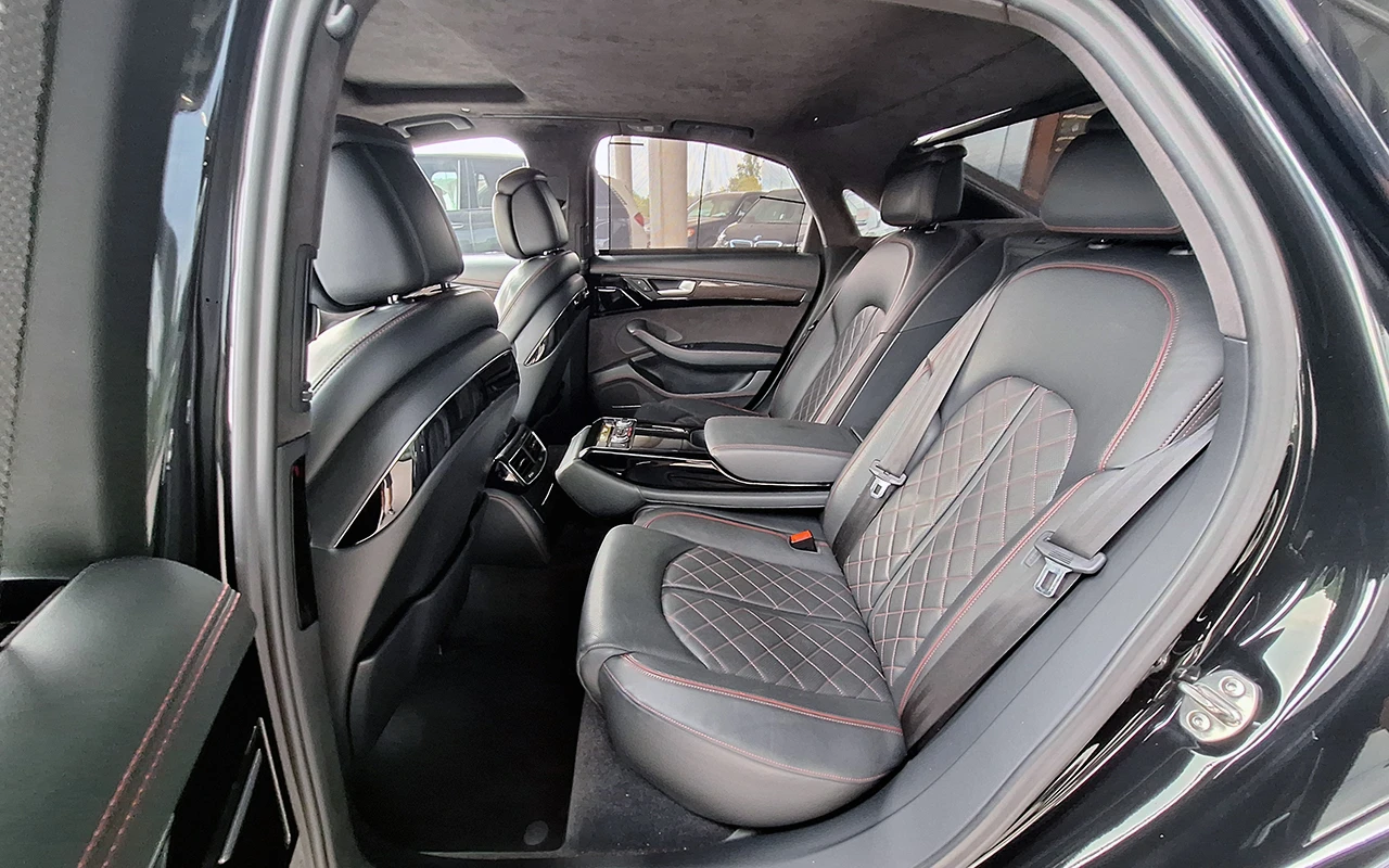 Audi S8 plus 4.0 TFSI quattro - изображение 7