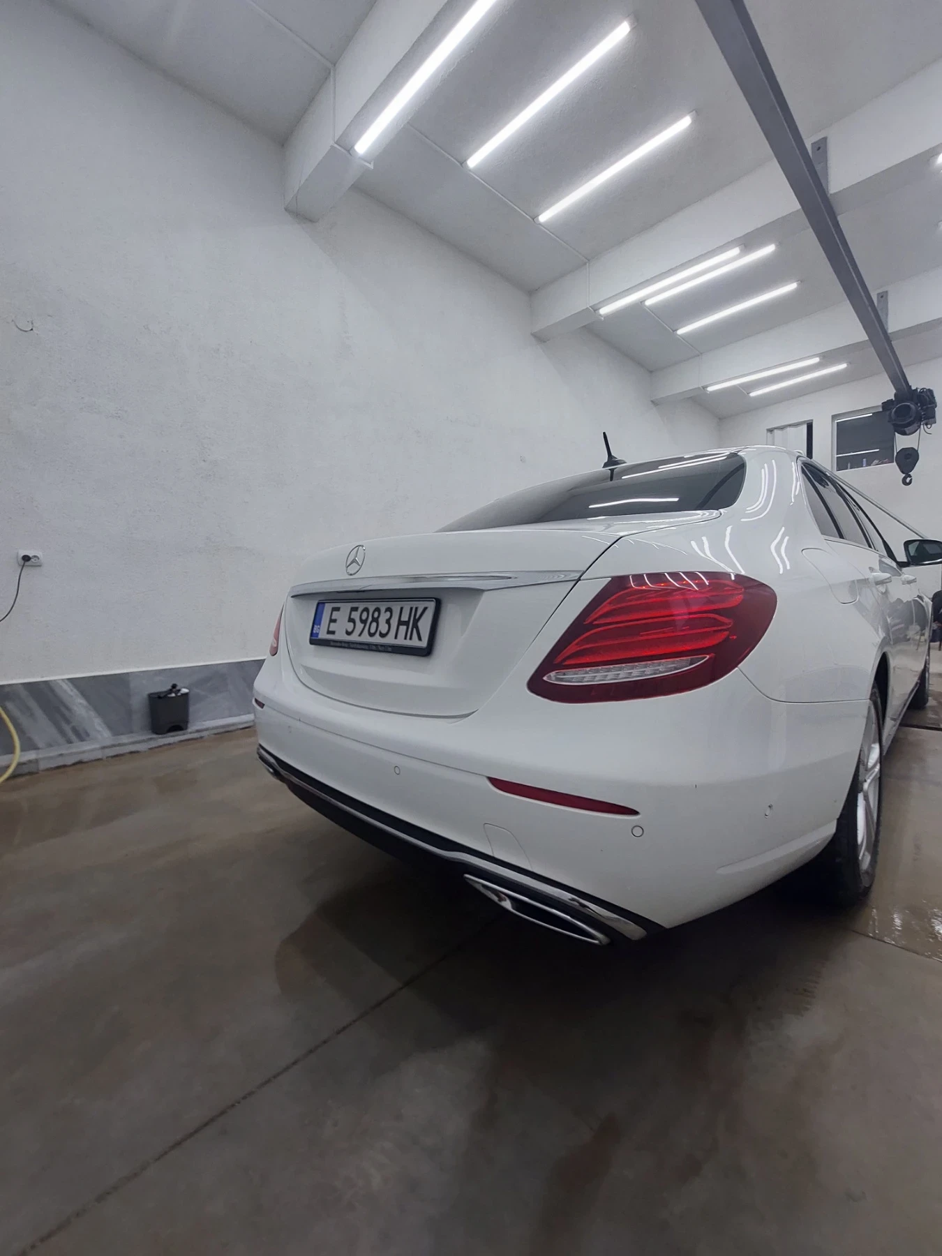 Mercedes-Benz E 220  - изображение 7