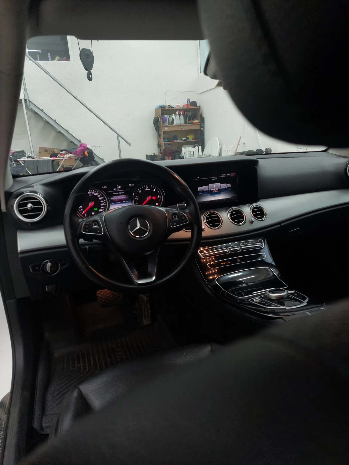 Mercedes-Benz E 220  - изображение 4