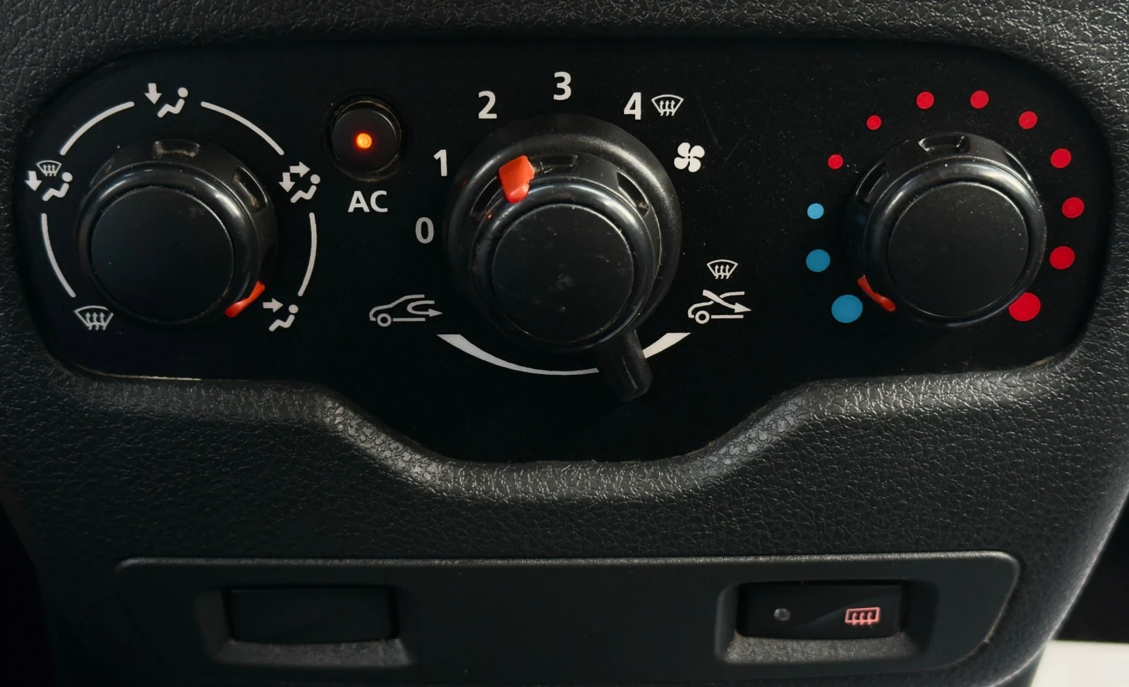 Dacia Dokker 1.6i  | Mobile.bg   10