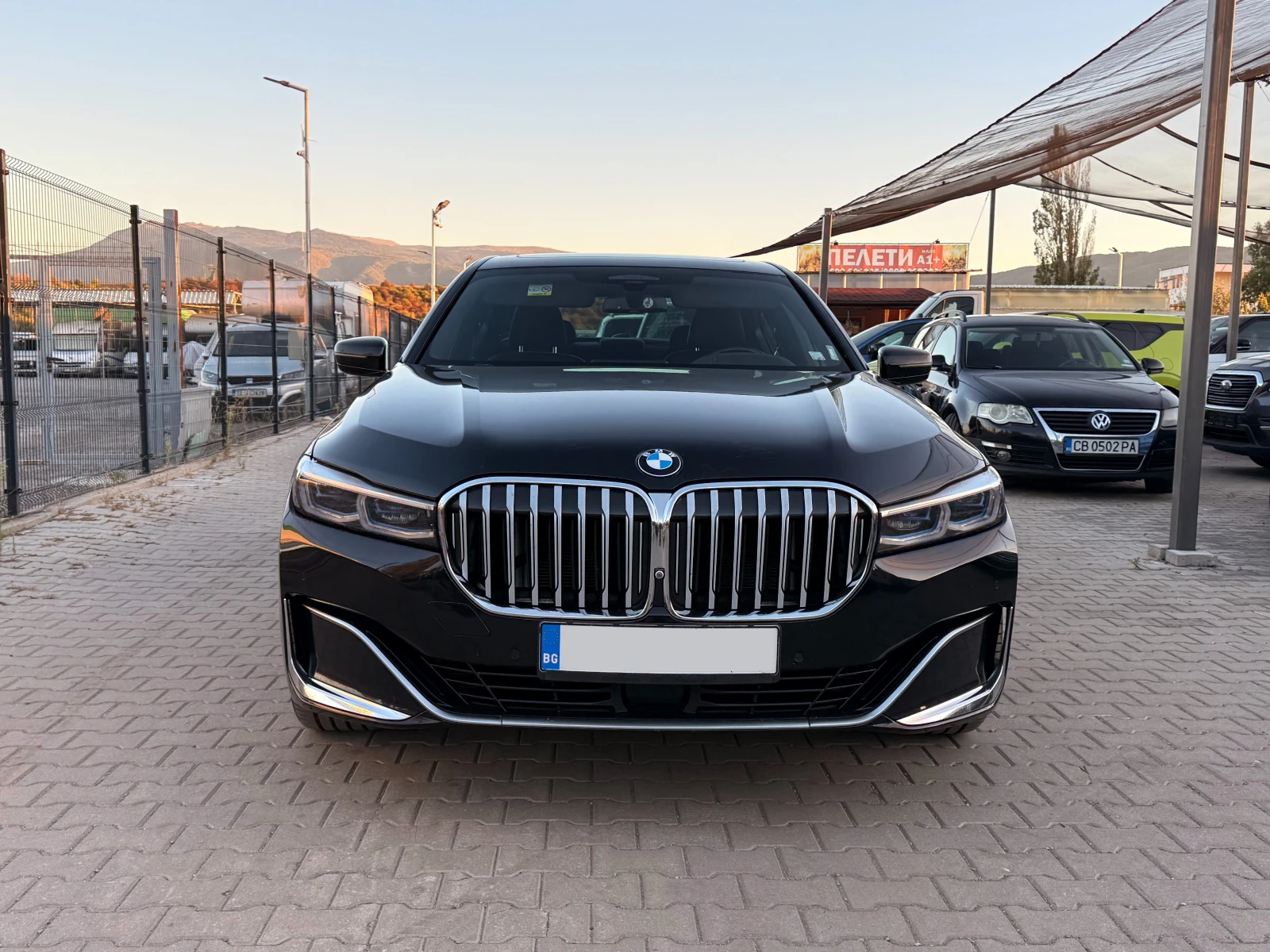 BMW 730 * Гаранционен! * xDrive 30d * M Sport * Laser *  - изображение 2