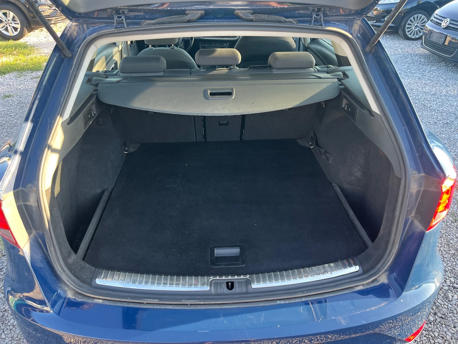 Seat Leon 1.6TDI  top | Mobile.bg   11