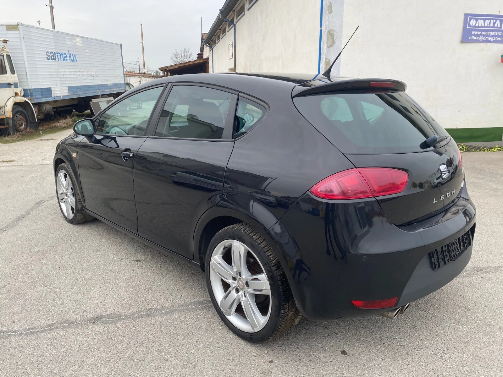 Seat Leon 2.0TDI FR EURO5 - изображение 4