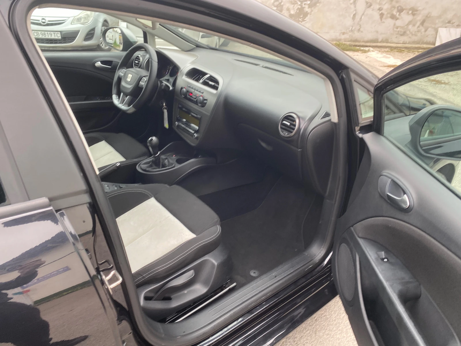 Seat Leon 2.0TDI FR EURO5 - изображение 9