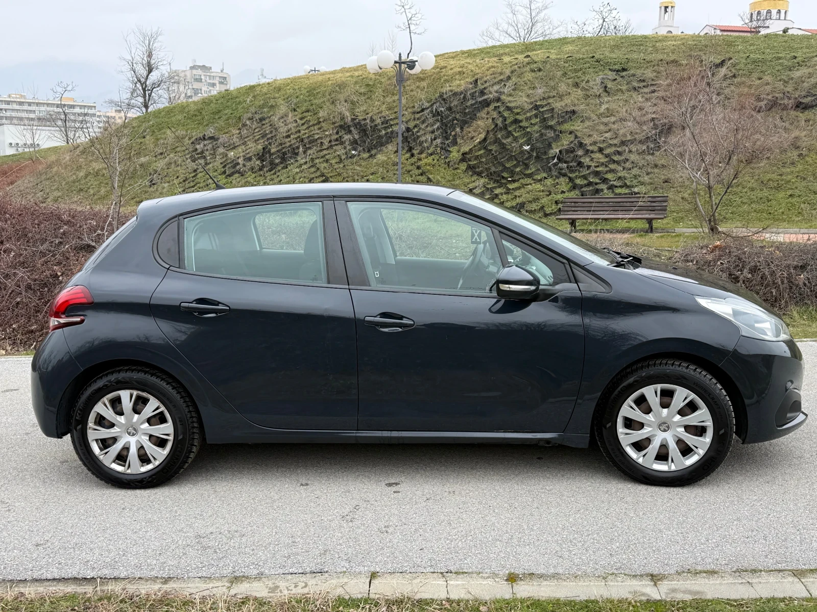 Peugeot 208 1.2 PureTech | Mobile.bg � ����������� 4