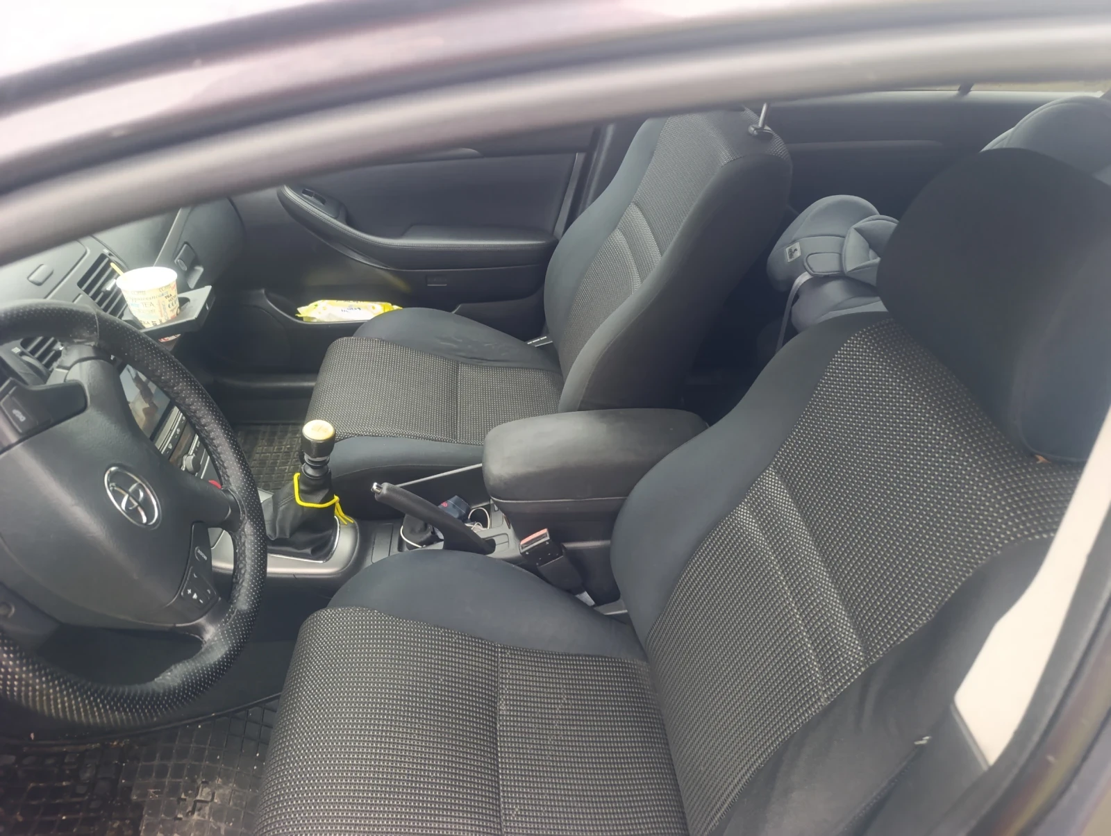 Toyota Avensis  - изображение 9