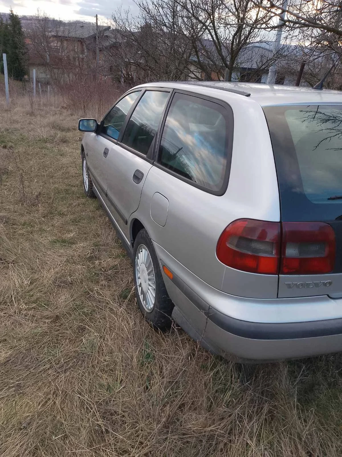 Volvo V40 | Mobile.bg � ����������� 4