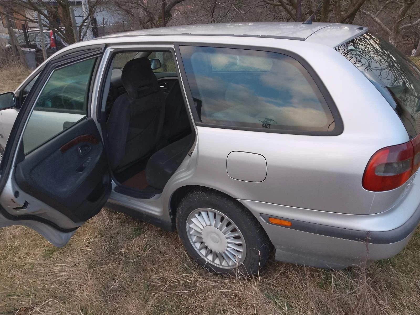 Volvo V40 | Mobile.bg � ����������� 6