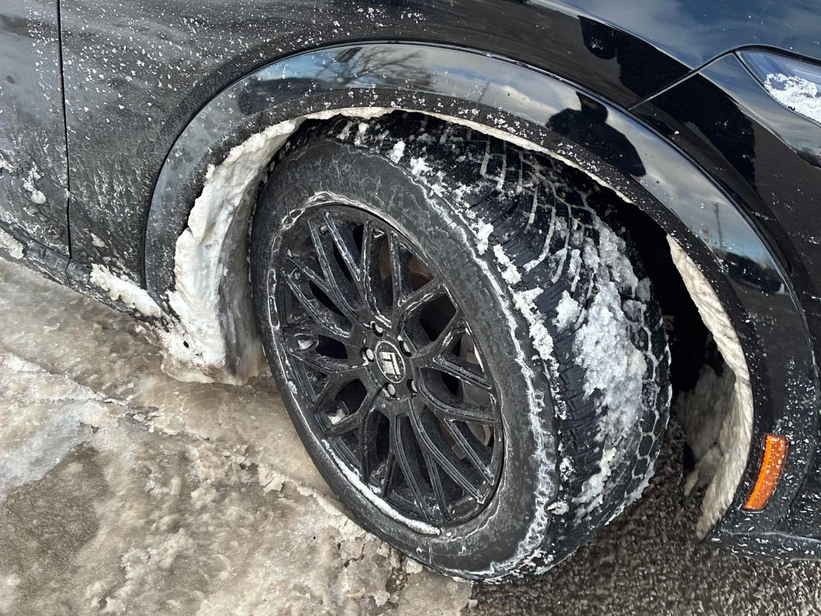 Ford Mustang Mach-E  - изображение 7