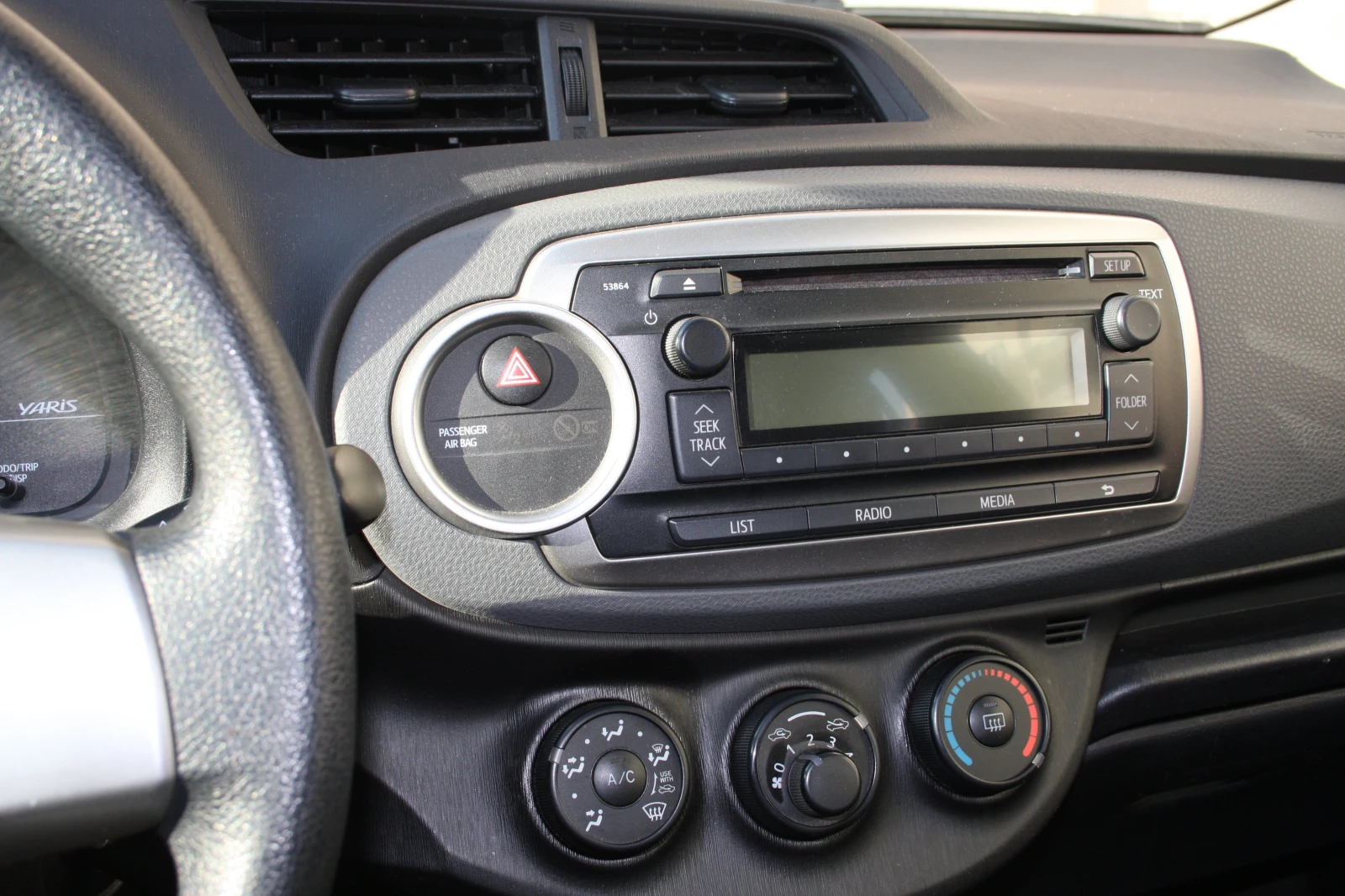 Toyota Yaris Товарен - изображение 5