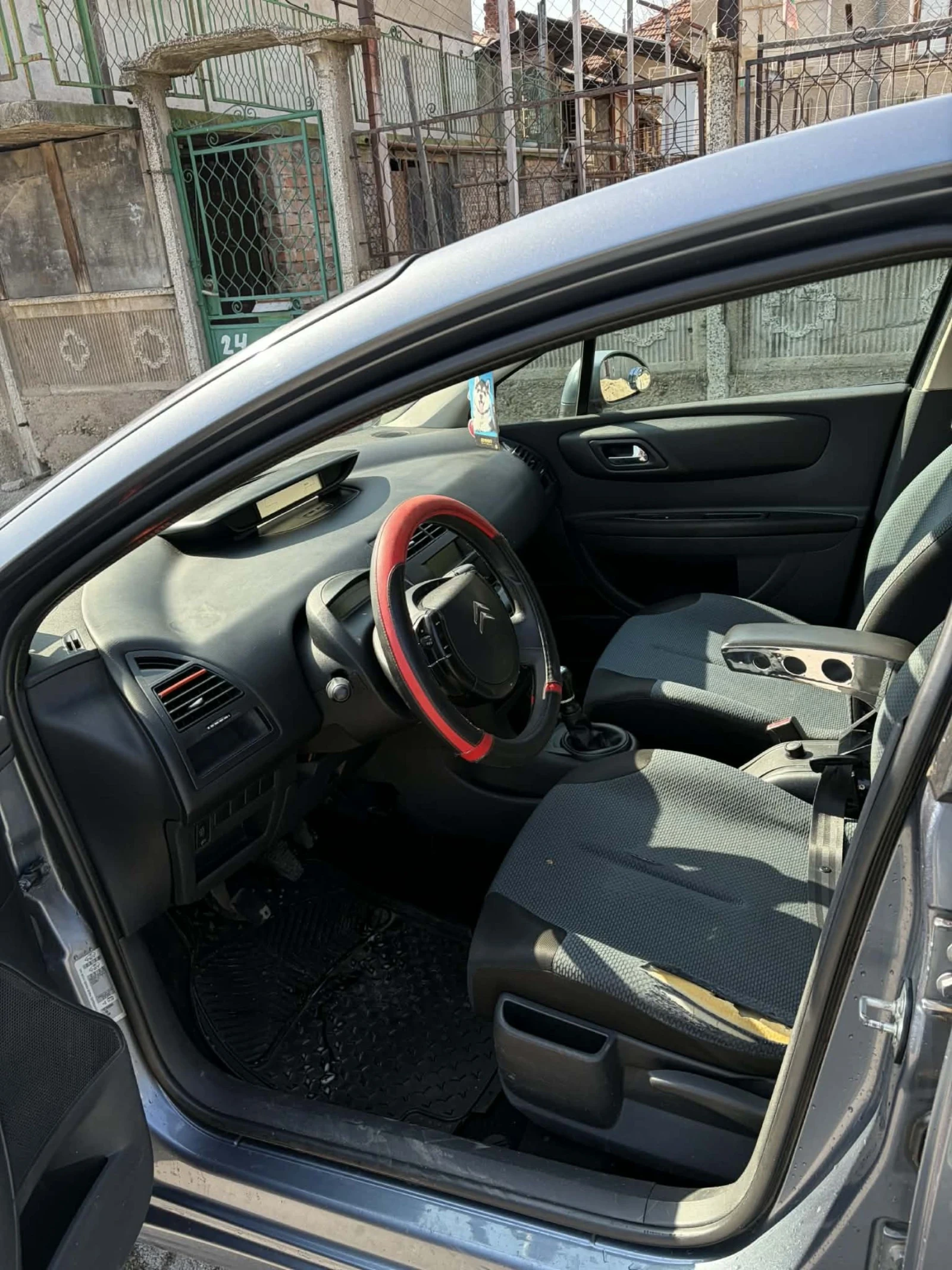 Citroen C4 1.4, снимка 7 - Автомобили и джипове - 53862514