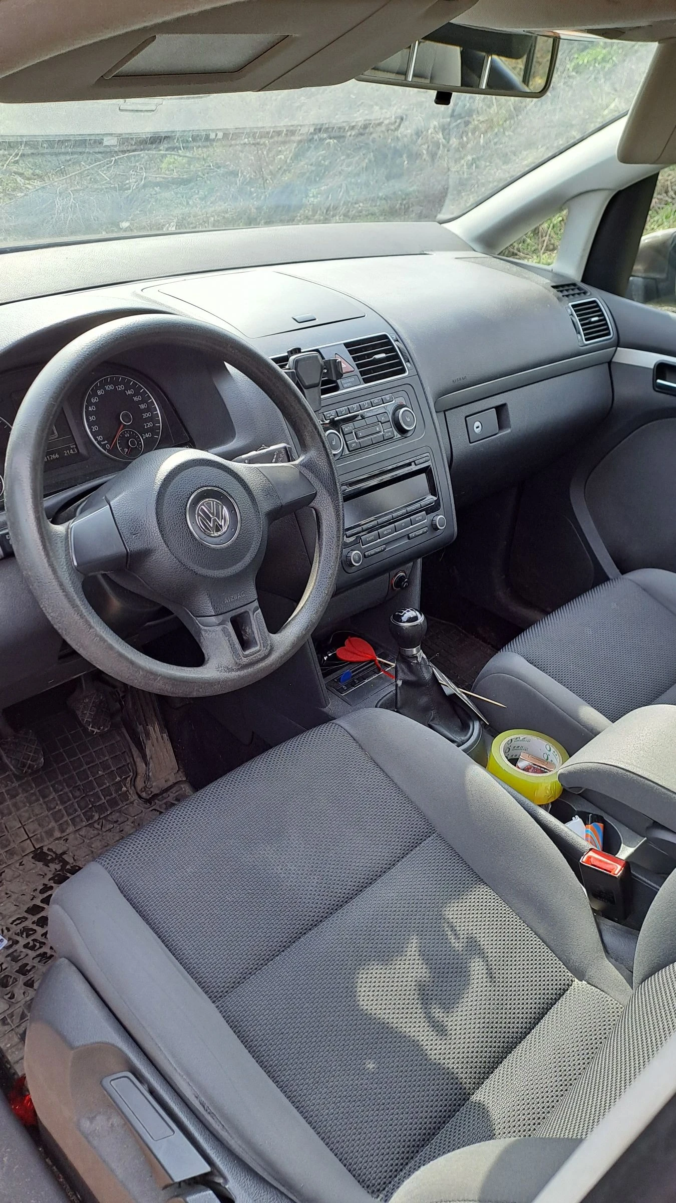 VW Touran, снимка 8 - Автомобили и джипове - 53896912