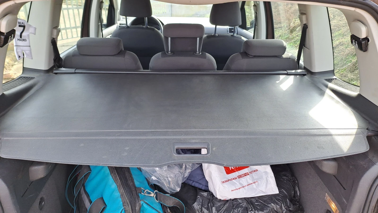 VW Touran, снимка 11 - Автомобили и джипове - 53896912