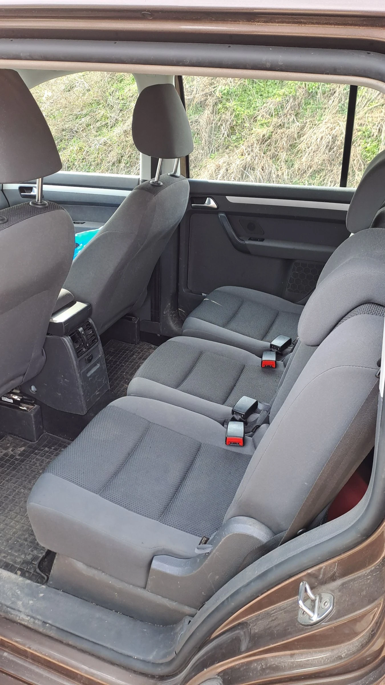 VW Touran, снимка 10 - Автомобили и джипове - 53896912