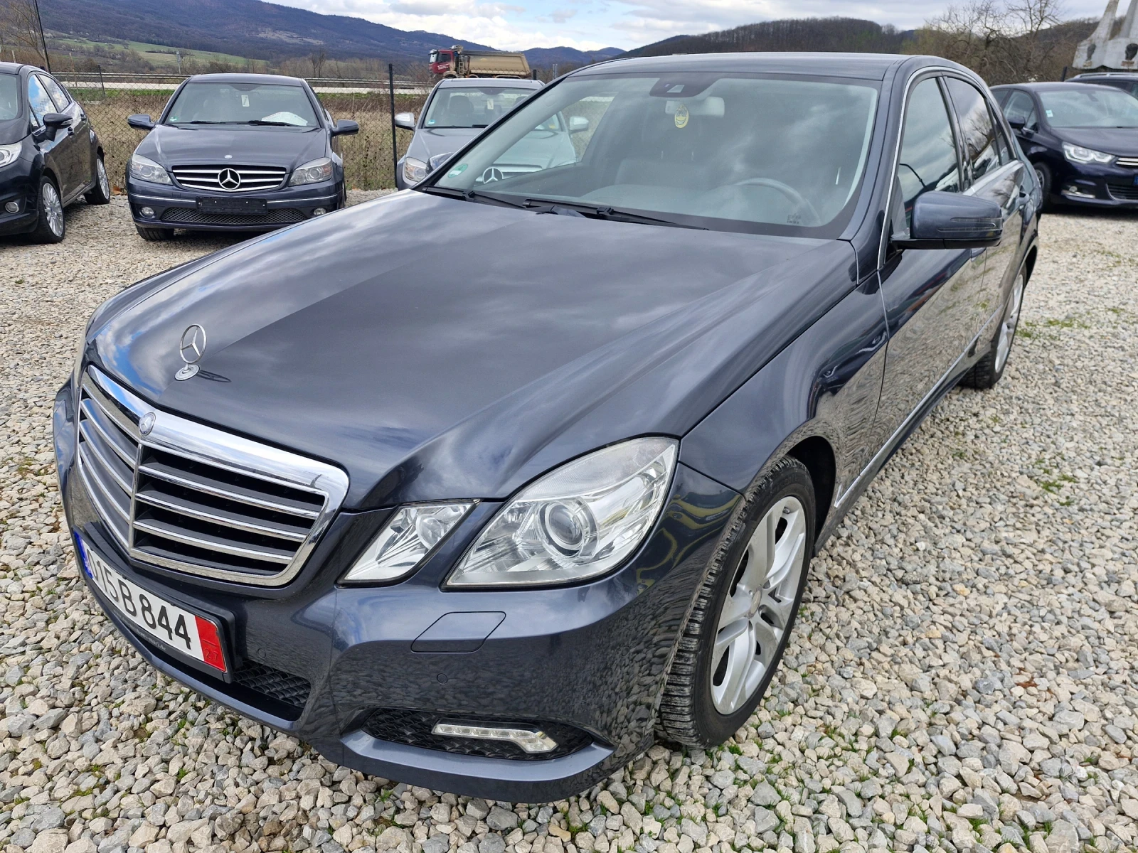 Mercedes-Benz E 200 * 184* AC* NAVI* PDC* XENON* КОЖА* TUV* AUT 