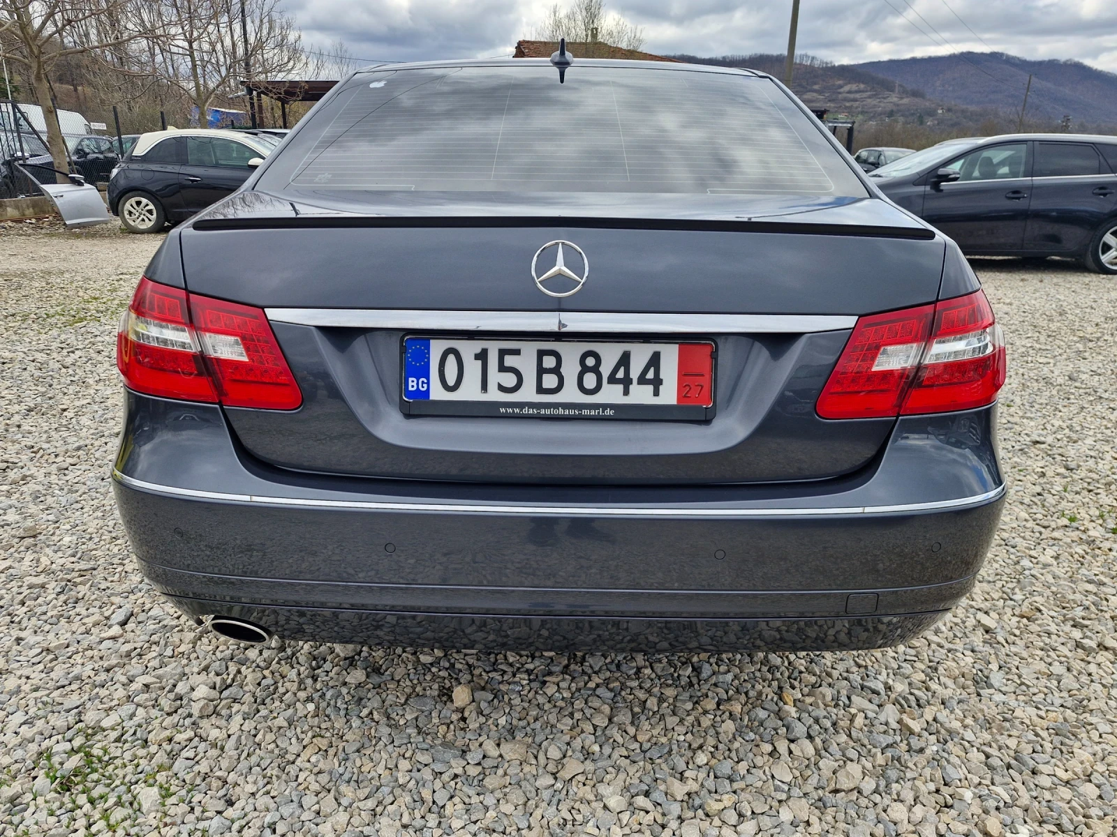 Mercedes-Benz E 200 * 184* AC* NAVI* PDC* XENON* КОЖА* TUV* AUT , снимка 4 - Автомобили и джипове - 53911359