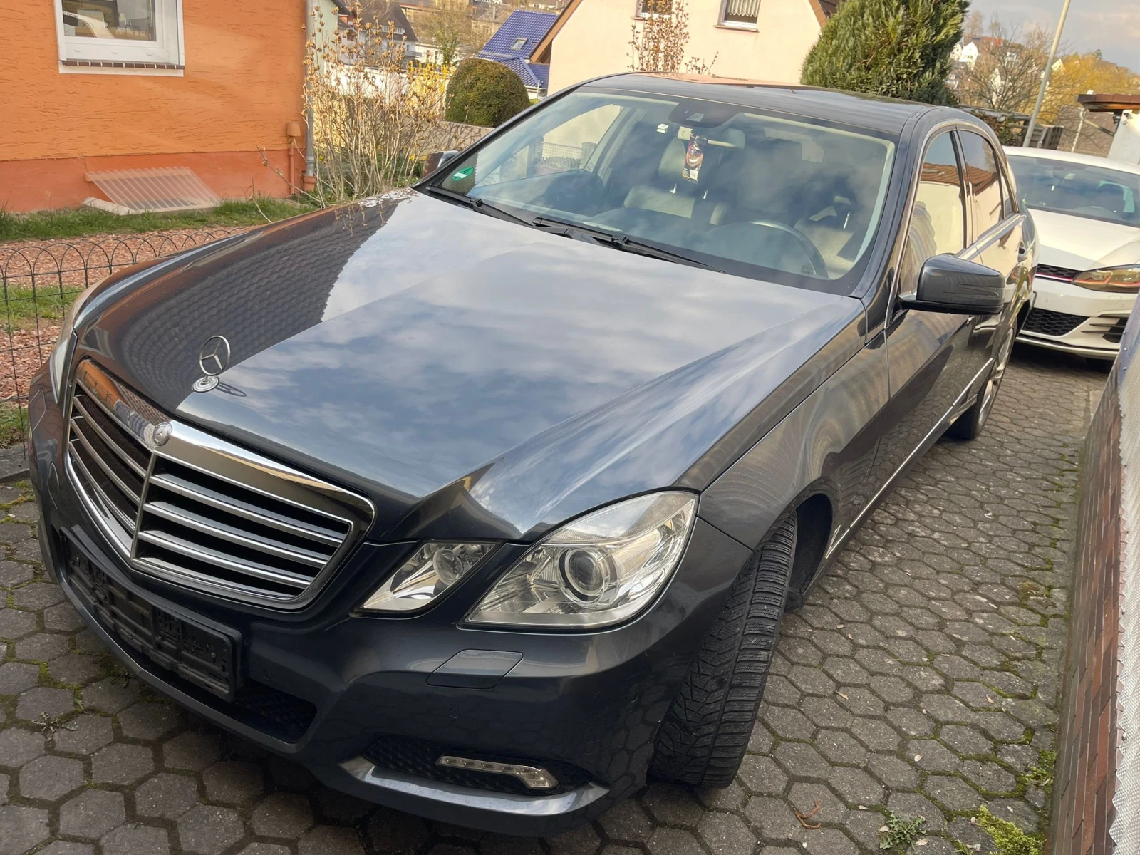 Mercedes-Benz E 200 * 184* AC* NAVI* PDC* XENON* КОЖА* TUV* AUT 