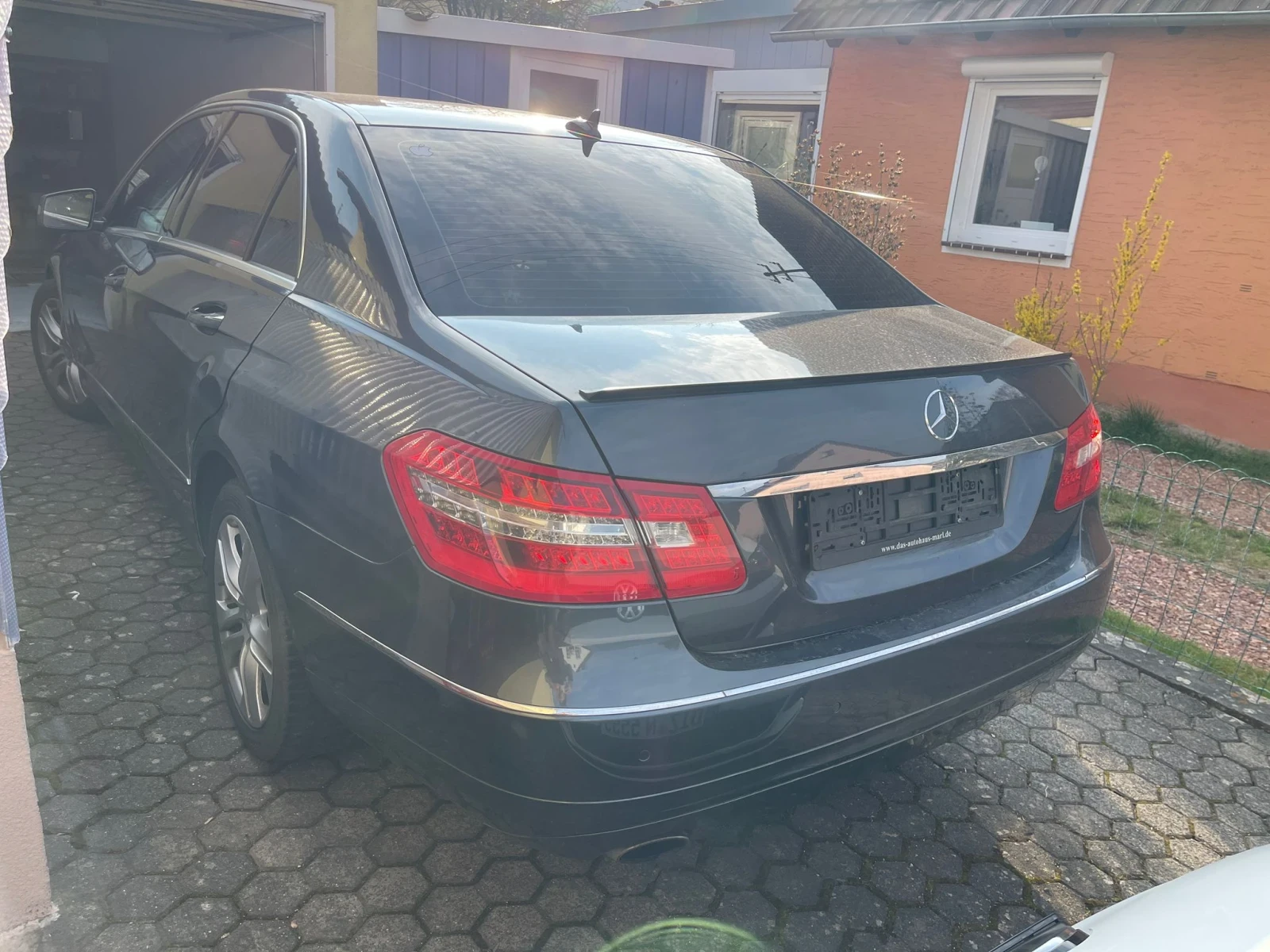 Mercedes-Benz E 200 * 184* AC* NAVI* PDC* XENON* ����* TUV* AUT  | Mobile.bg � ����������� 2