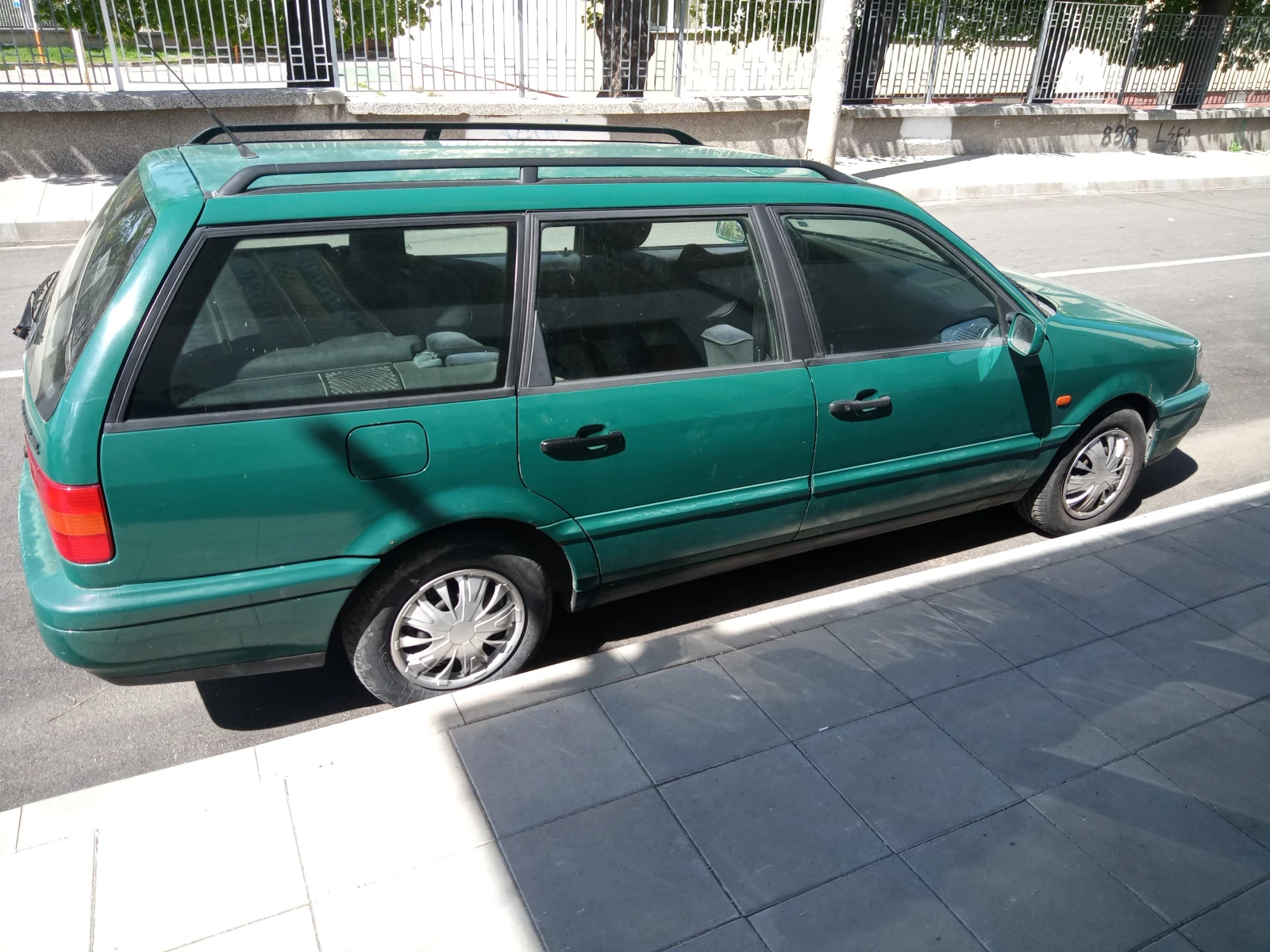 VW Passat, снимка 2 - Автомобили и джипове - 54312907