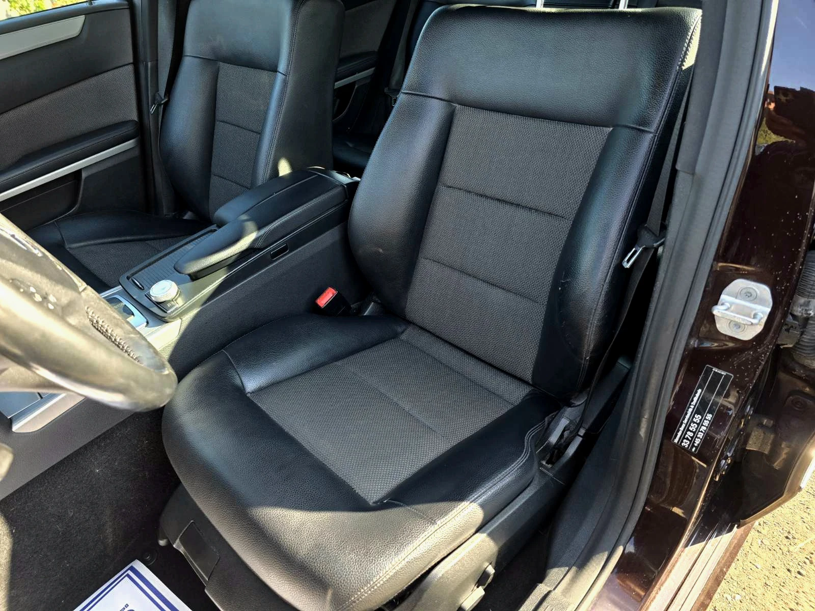 Mercedes-Benz E 250 УНИКАТ/AVANTGARDE/LED, снимка 11 - Автомобили и джипове - 54508369