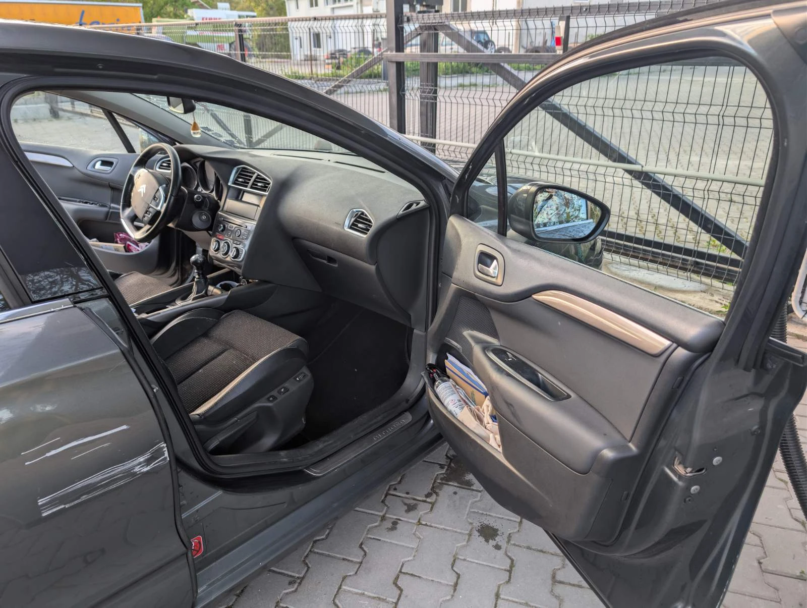 Citroen C4 2.0 HDI Exclusive, снимка 10 - Автомобили и джипове - 54601580