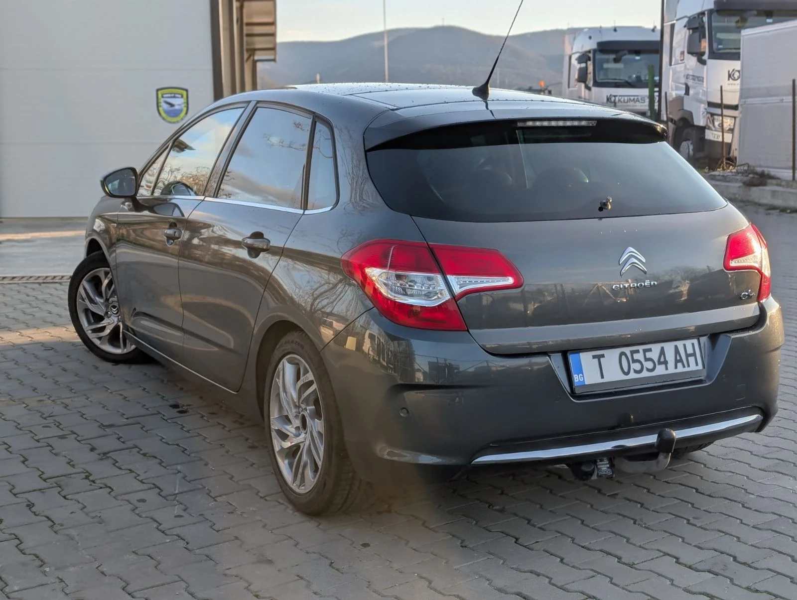 Citroen C4 2.0 HDI Exclusive, снимка 4 - Автомобили и джипове - 54601580