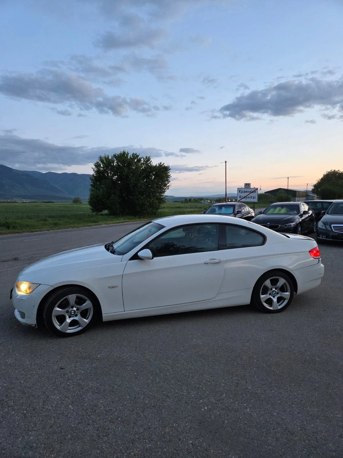 BMW 320 2.0, снимка 2 - Автомобили и джипове - 54754561