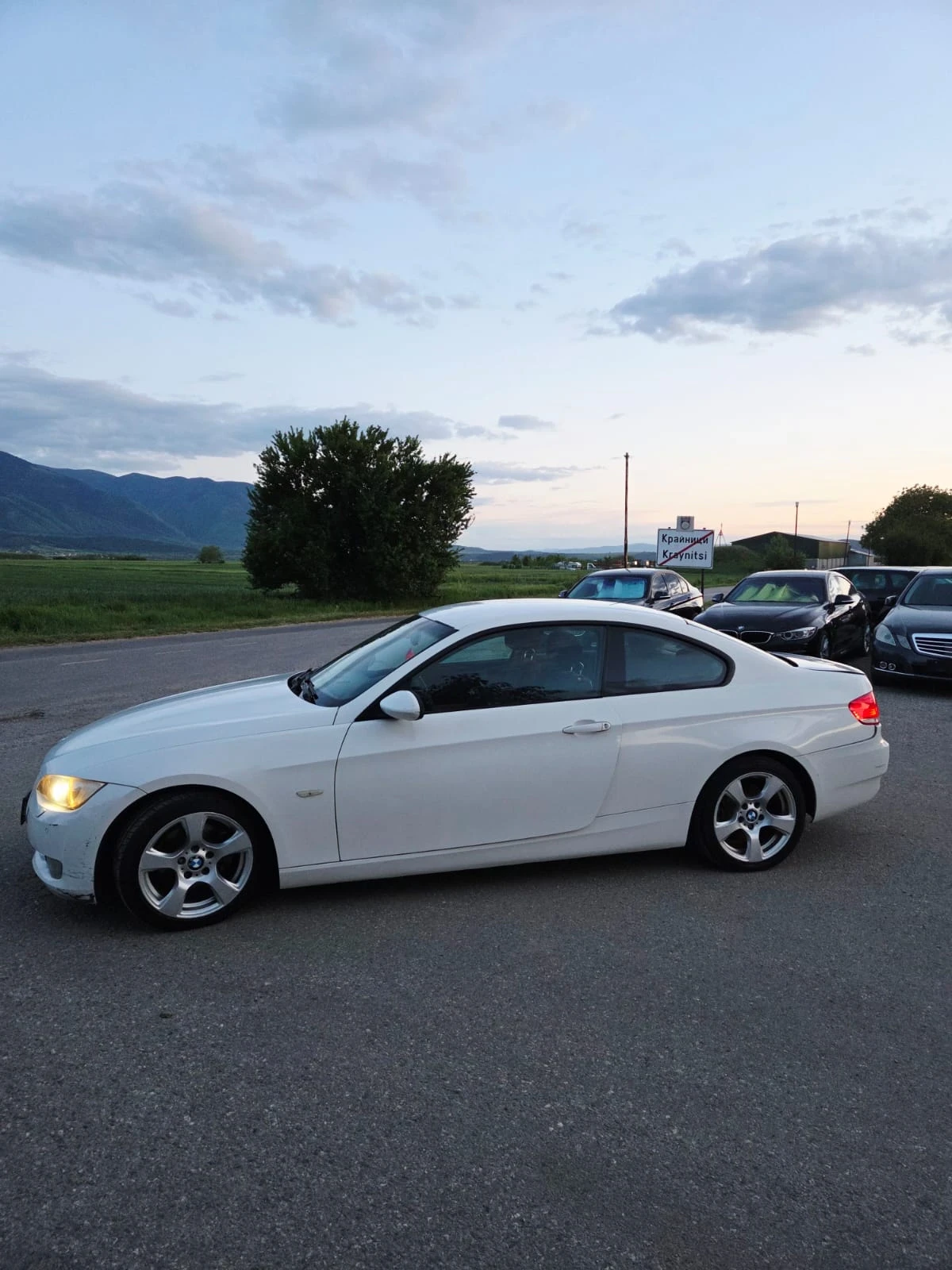 BMW 320 2.0, снимка 3 - Автомобили и джипове - 54754561