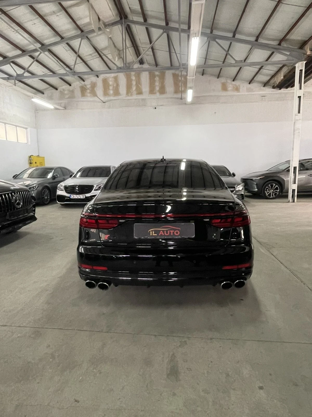 Audi S8 L/B&O/360/Distr/валум/обдух/head-up/FULL/, снимка 4 - Автомобили и джипове - 54858302