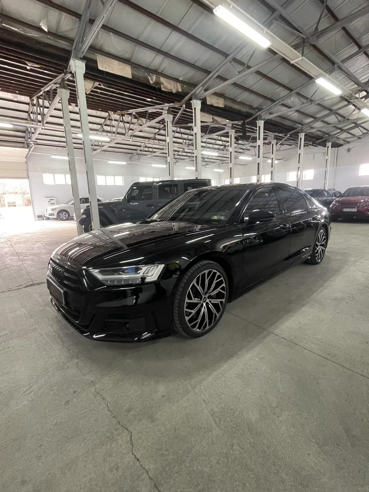 Audi S8 L/B&O/360/Distr/валум/обдух/head-up/FULL/