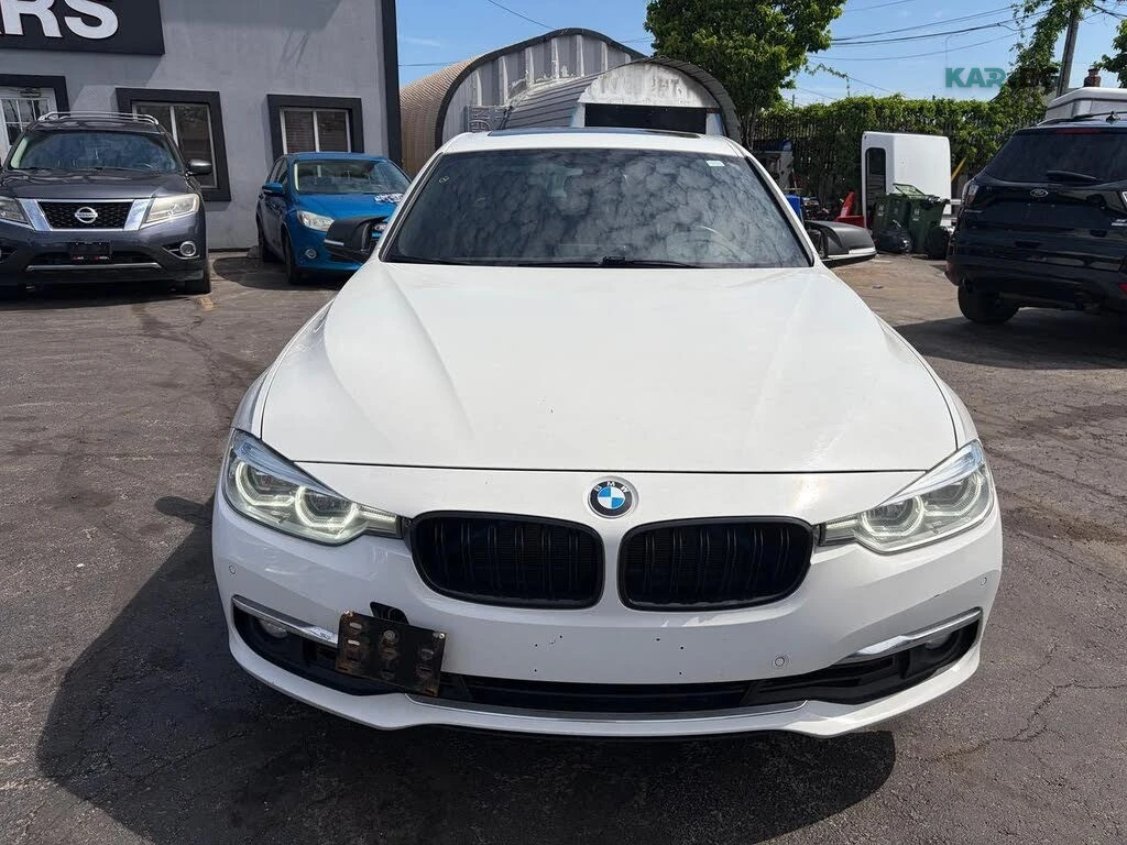 BMW 330 xDrive * АвтоКредит * (ЦЕНА ДО БГ), снимка 2 - Автомобили и джипове - 54871009