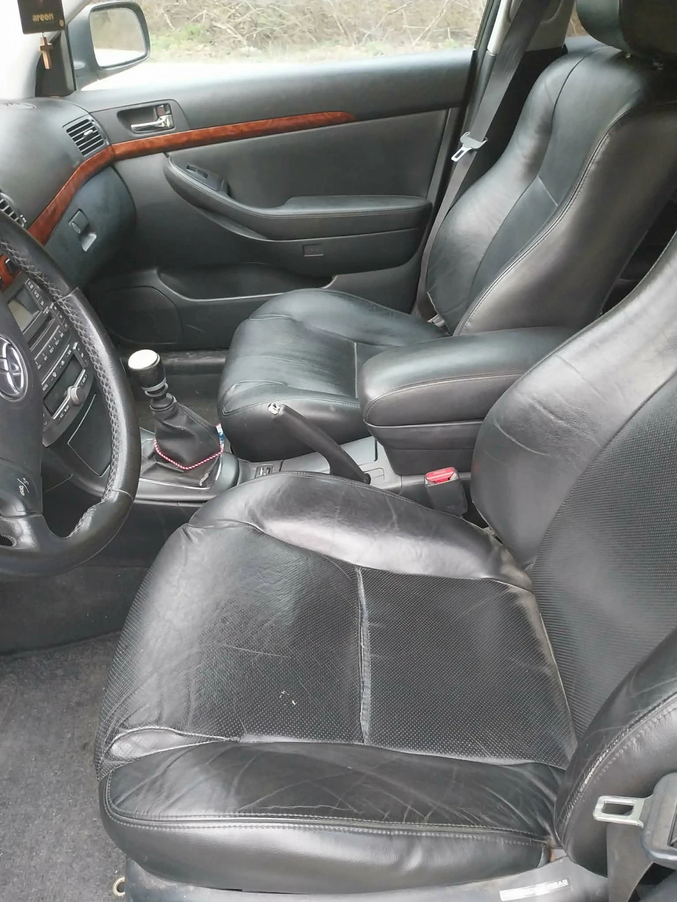 Toyota Avensis, снимка 4 - Автомобили и джипове - 54931574