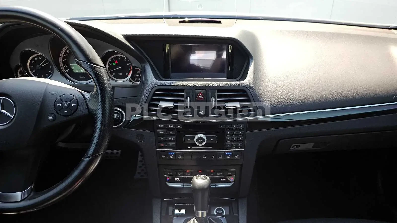 Mercedes-Benz E 350 4MATIC #УНИКАТ# !FULL!, снимка 11 - Автомобили и джипове - 55050238