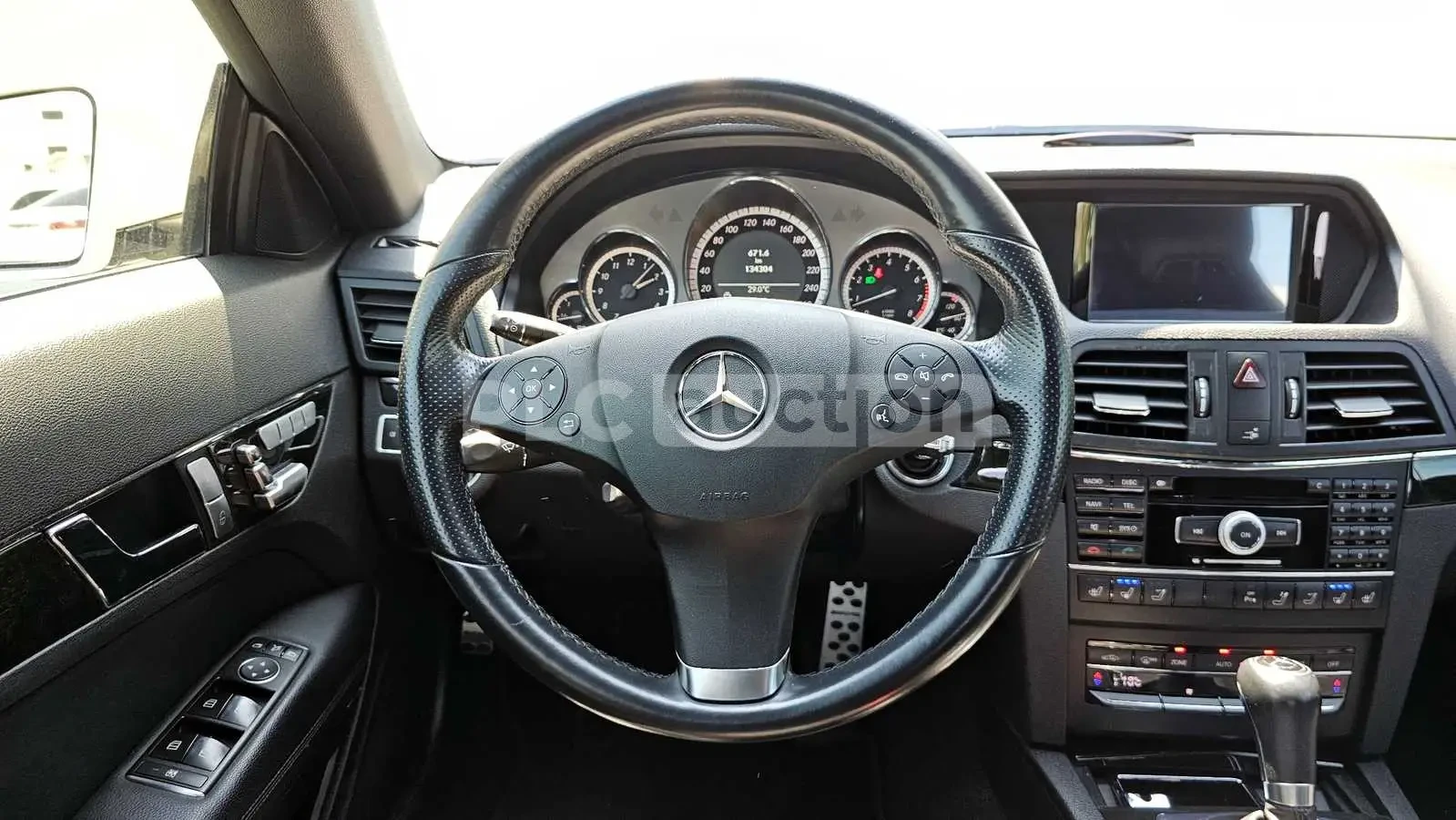 Mercedes-Benz E 350 4MATIC #УНИКАТ# !FULL!, снимка 9 - Автомобили и джипове - 55050238