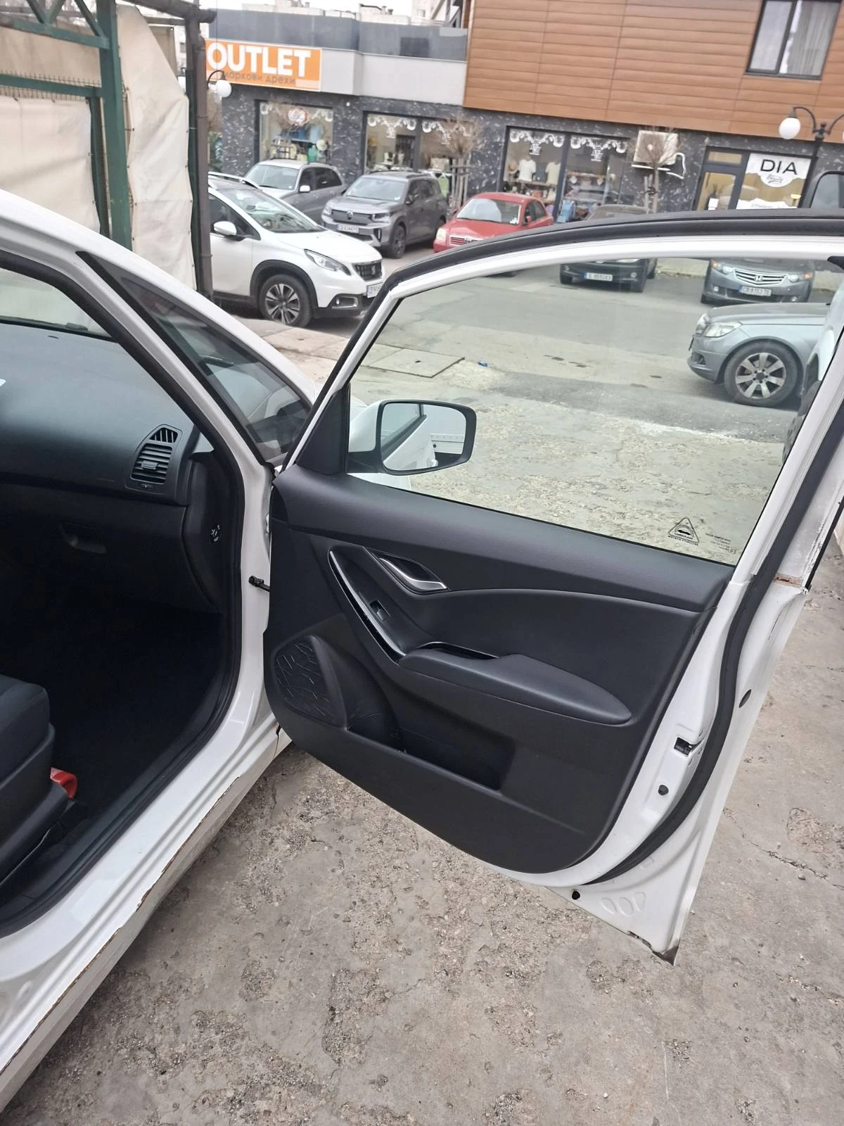 Hyundai Ix20, снимка 11 - Автомобили и джипове - 55180166