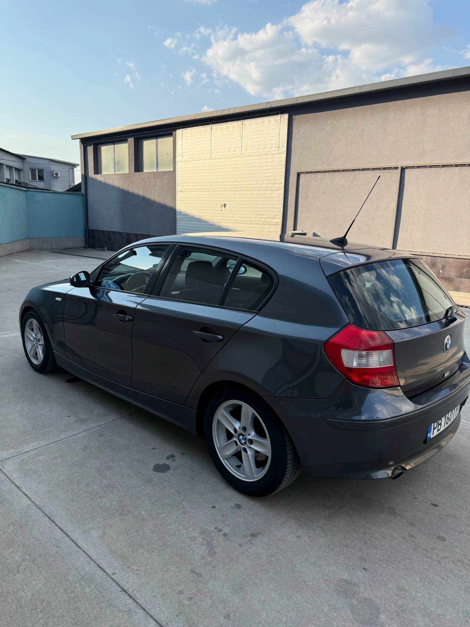 BMW 120, снимка 6 - Автомобили и джипове - 55546646