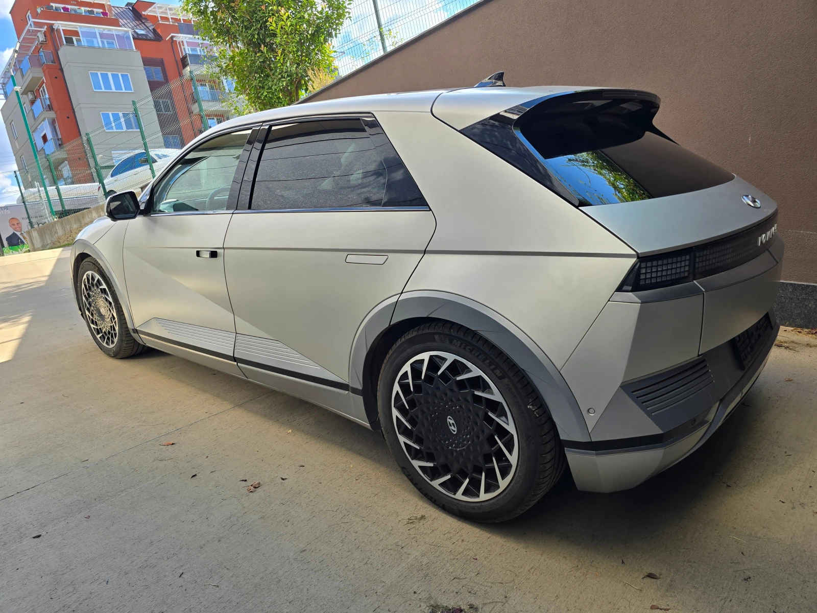 Hyundai Ioniq 5 UNIQ AWD 306к.с., снимка 2 - Автомобили и джипове - 55890024